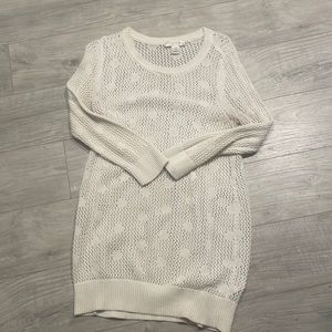 Medium, motherhood maternity sheer sweater